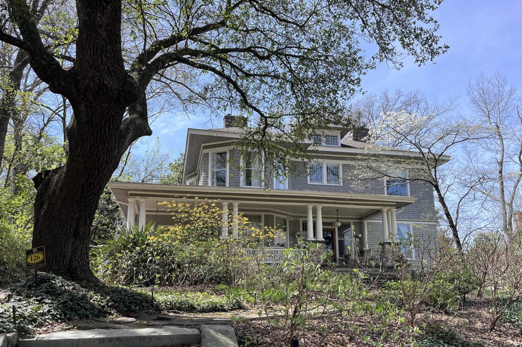 Atlanta's Inman Park: Self Guided Walking Tour - The Aaron Haas House -  126 Waverly Way | atlantaandbeyond.com