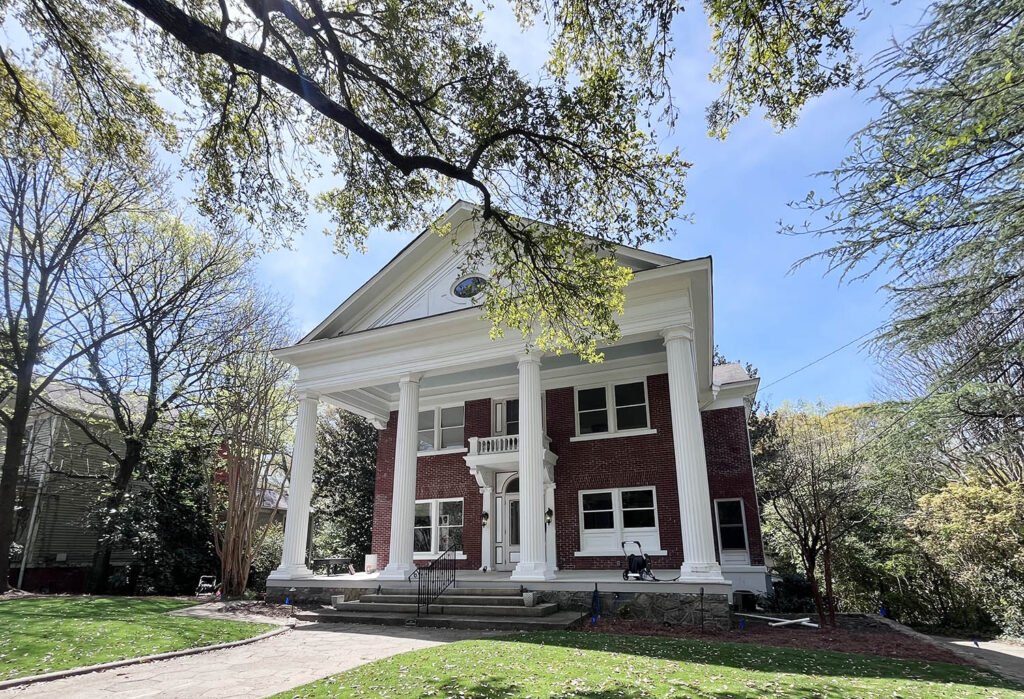 Atlanta's Inman Park: Self Guided Walking Tour – The Robert W. Cameron House - 116 Elizabeth Street |atlantaandbeyond.com