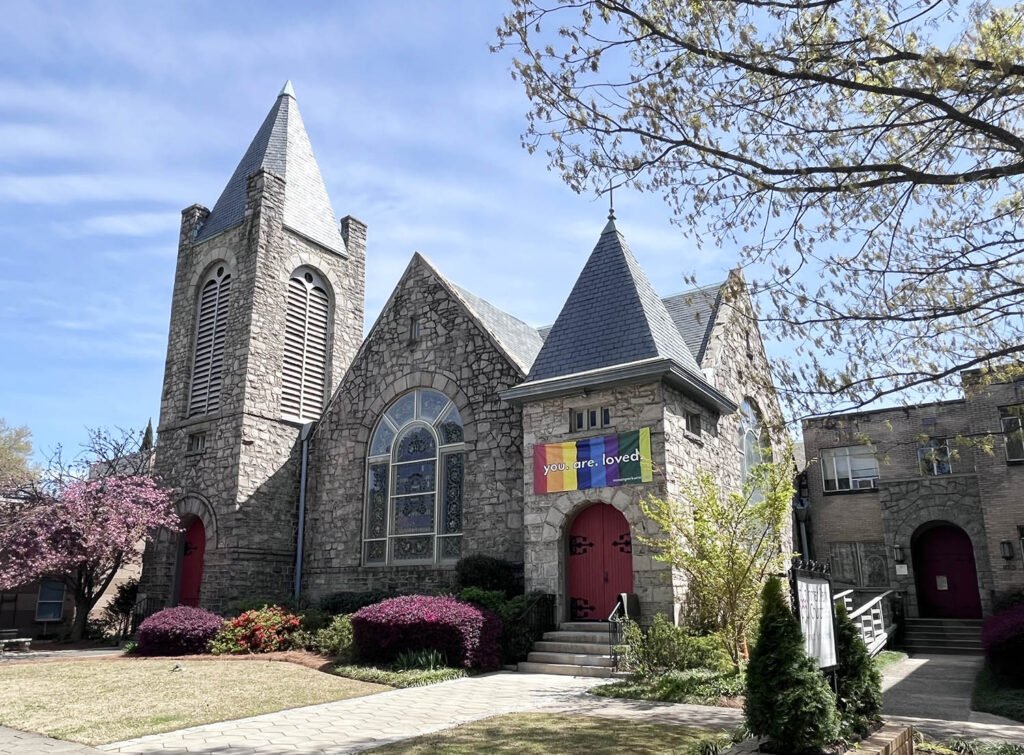 Atlanta's Inman Park: Self Guided Walking Tour – Inman Park United Methodist Church - 1015 Edgewood Ave |atlantaandbeyond.com