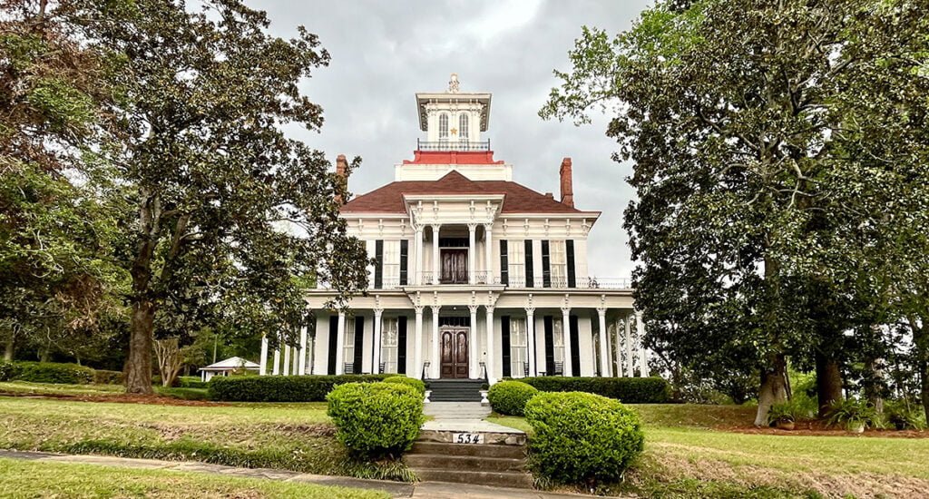 Kendall Manor in Eufaula, Alabama | atlantaandbeyond.com