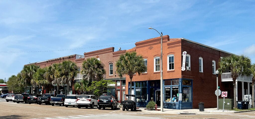 Visitor’s Center in the maritime town of Apalachicola, Florida | atlantaandbeyond.com