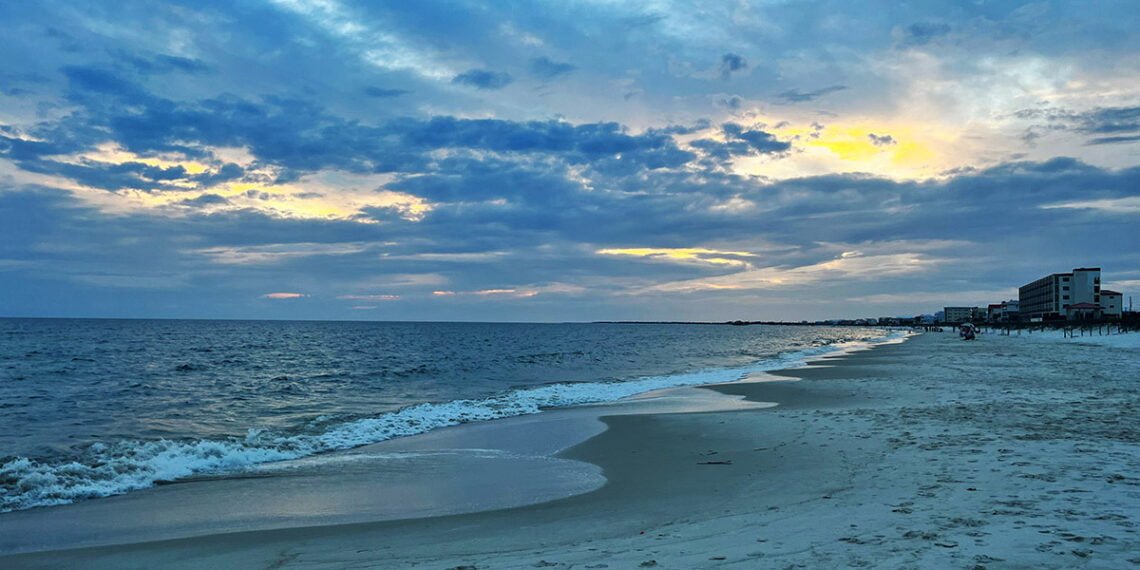 Mexico Beach at Sunset | atlantaandbeyond.com
