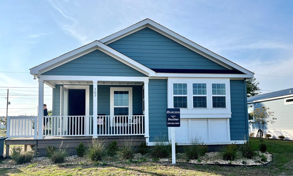 Vacasa's "C" Shucker House in Mexico Beach on Florida's Forgotten Coast | atlantaandbeyond.com