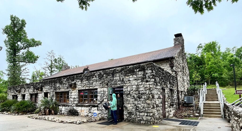 The Visitor's Center and Florida Caverns Gift Shop at Florida Caverns State Park | atlantaandbeyond.com