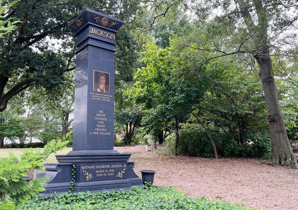 Mayor Maynard Jackson's Monument | atlantaandbeyond.com