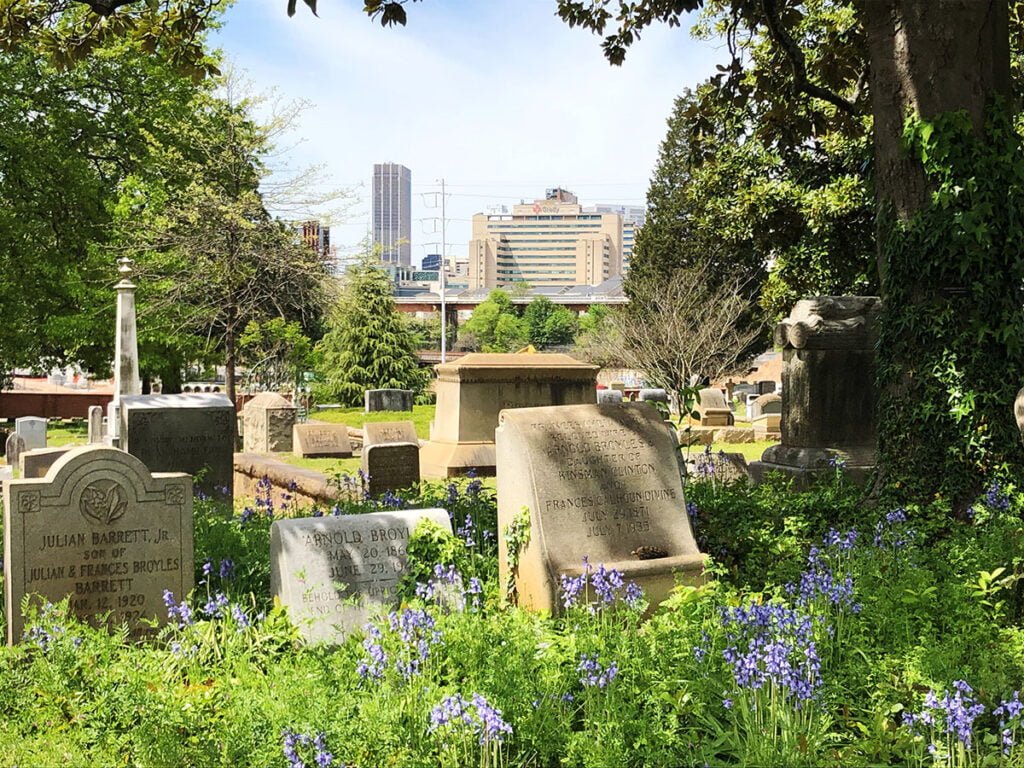 The Northwest Section of Oakland Cemetery, Atlanta | atlantaandbeyond.com