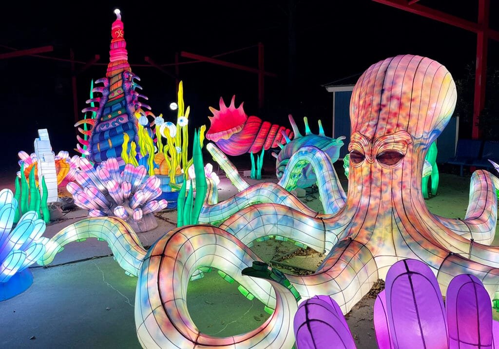 Illuminights Chinese Lantern Show at Zoo Atlanta | atlantaandbeyond.com