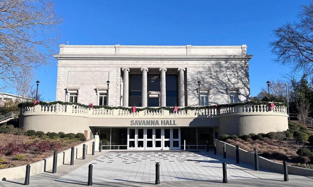 Zoo Atlanta repurposed the historic 1921 Cyclorama building in Grant Park to Savanna Hall | atlantaandbeyond.com