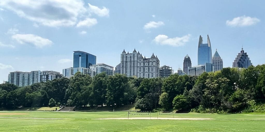 The Midtown neighborhood in Atlanta - one of the Top Atlanta Neighborhoods for Holiday Rentals | atlantaandbeyond.com
