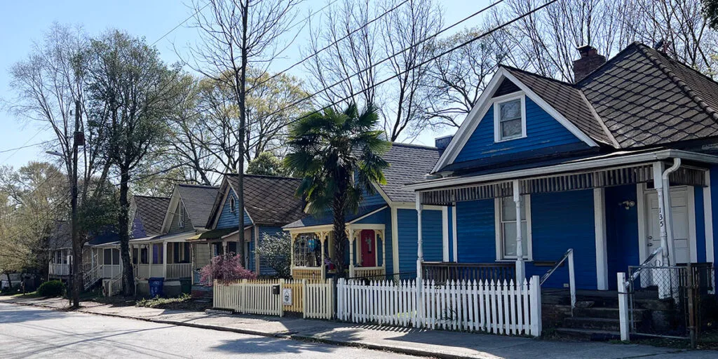 Historic Homes in Atlanta's Cabbagetown neighborhood | atlantaandbeyond.com