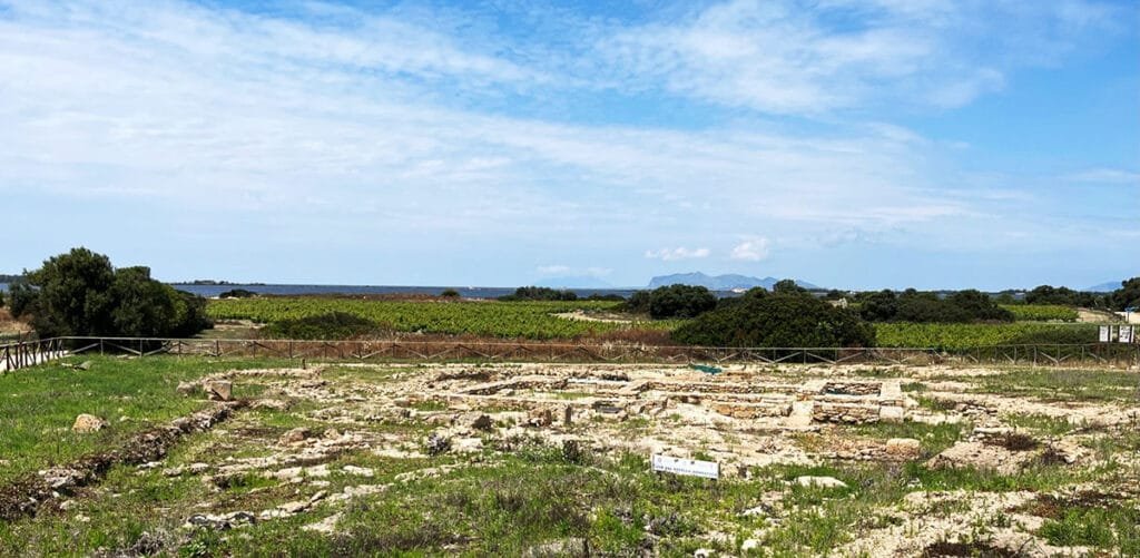 Phoenician Residential Area at the center of the Island | atlantaandbeyond.com