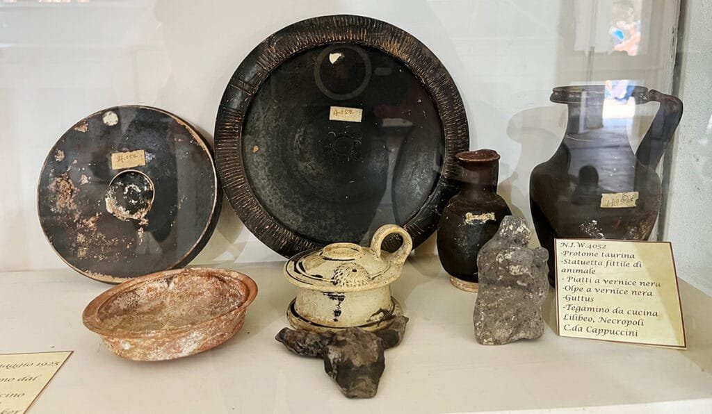 Phoenician ceramics | atlantaandbeyond.com