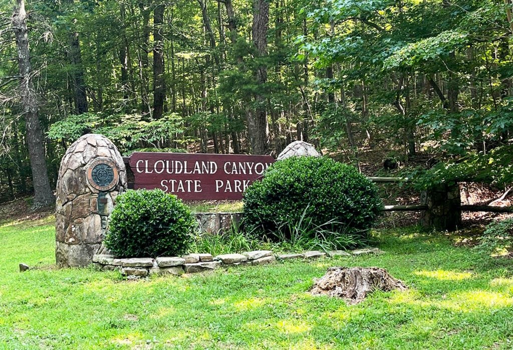 Visit Cloudland Canyon State Park for your Budget Romantic Getaway from Atlanta | atlantaandbeyond.com