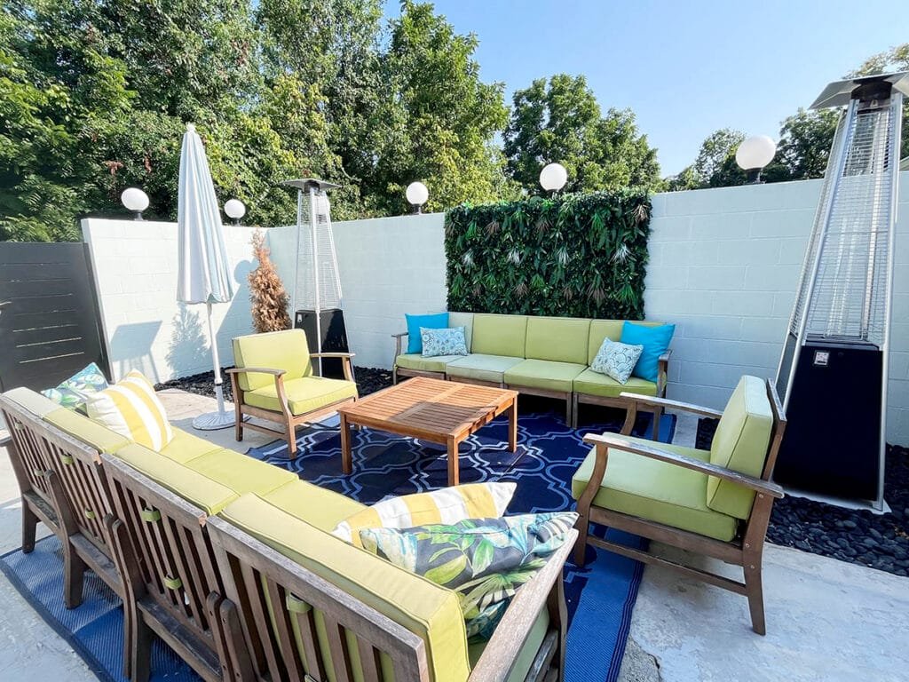 The Courtyard at the Groovy Nomad in Trenton, Georgia | atlantaandbeyond.com