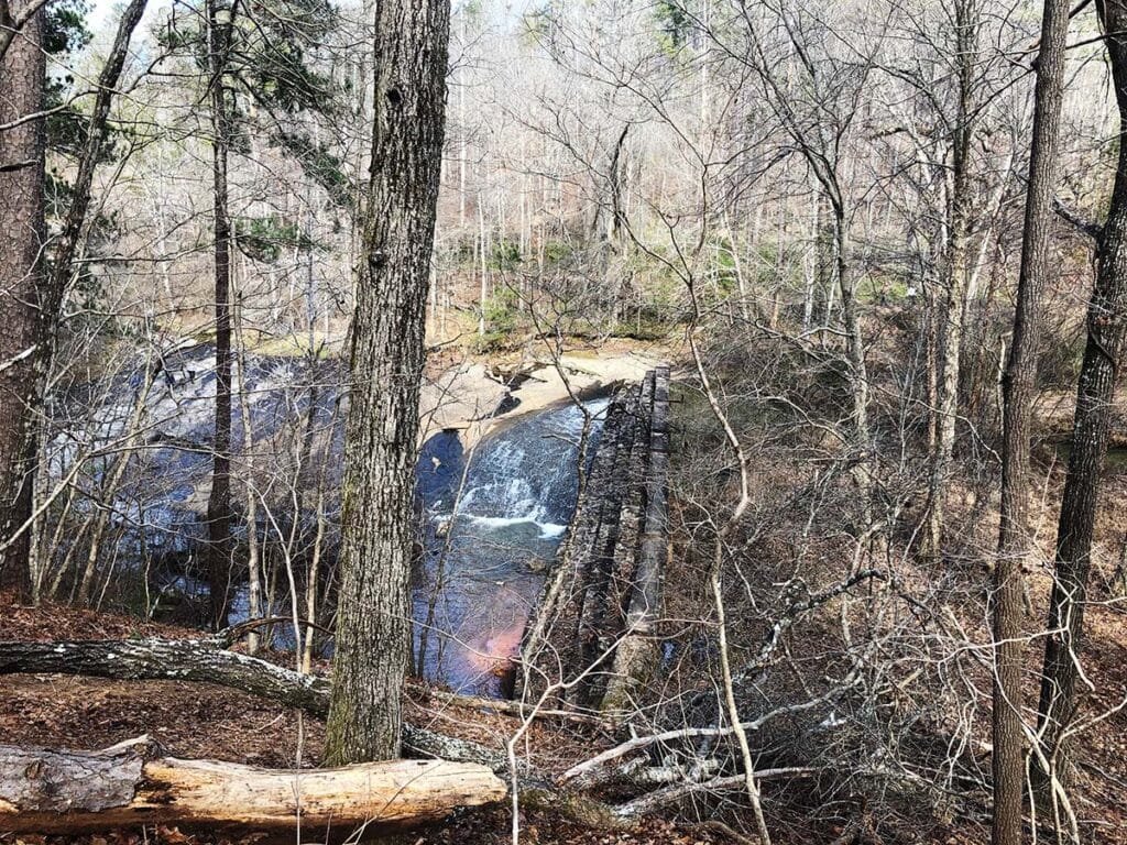 Water flowing over the granite outcropping | atlantaandbeyond.com
