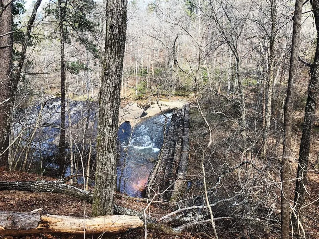 Water flowing over the granite outcropping | atlantaandbeyond.com