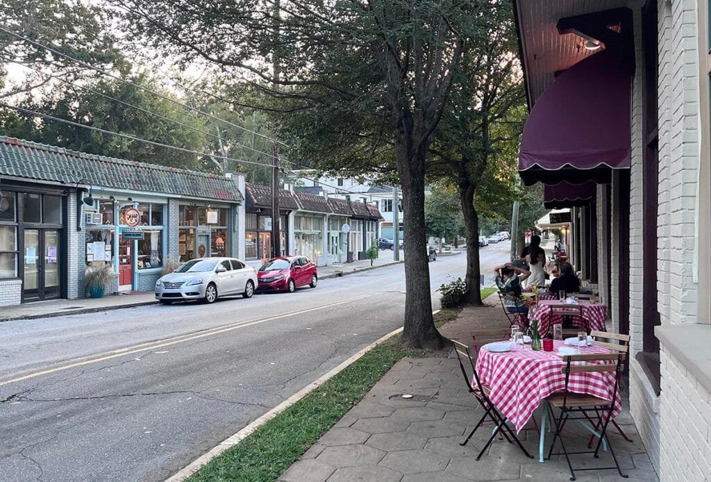 Candler Park neighborhood | atlantaandbeyond.com