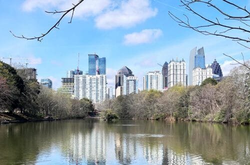 The Atlanta skyline from Piedmont Park | atlantaandbeyond.com