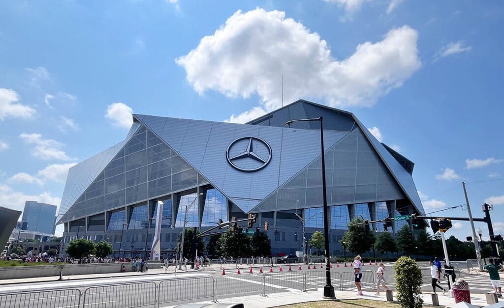 Atlanta's Mercedes-Benz Stadium | atlantaandbeyond.com