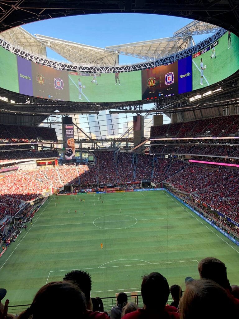 Open dome at Mercedes-Benz Stadium in Atlanta during a soccer/football match | atlantaandbeyond.com