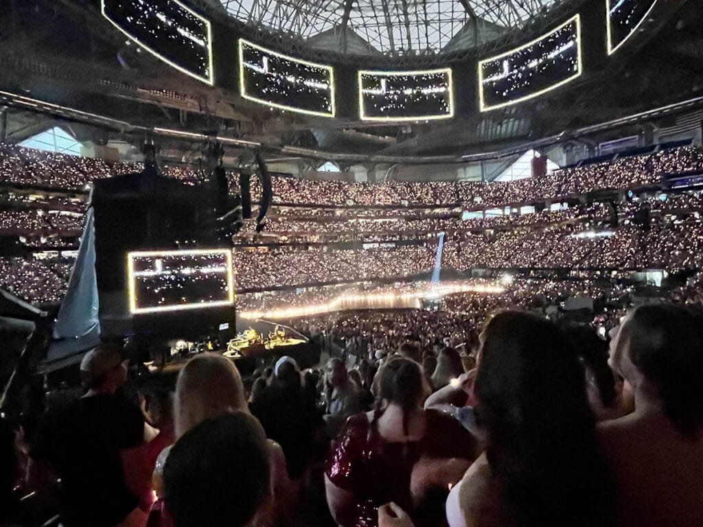 Taylor Swift Concert at Mercedes-Benz Stadium in Atlanta | atlantaandbeyond.com