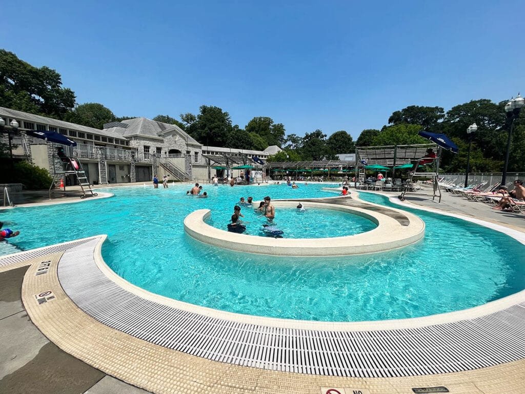 Midtown Atlanta's Piedmont Park Pool & Splash Pad | atlantaandbeyond.com