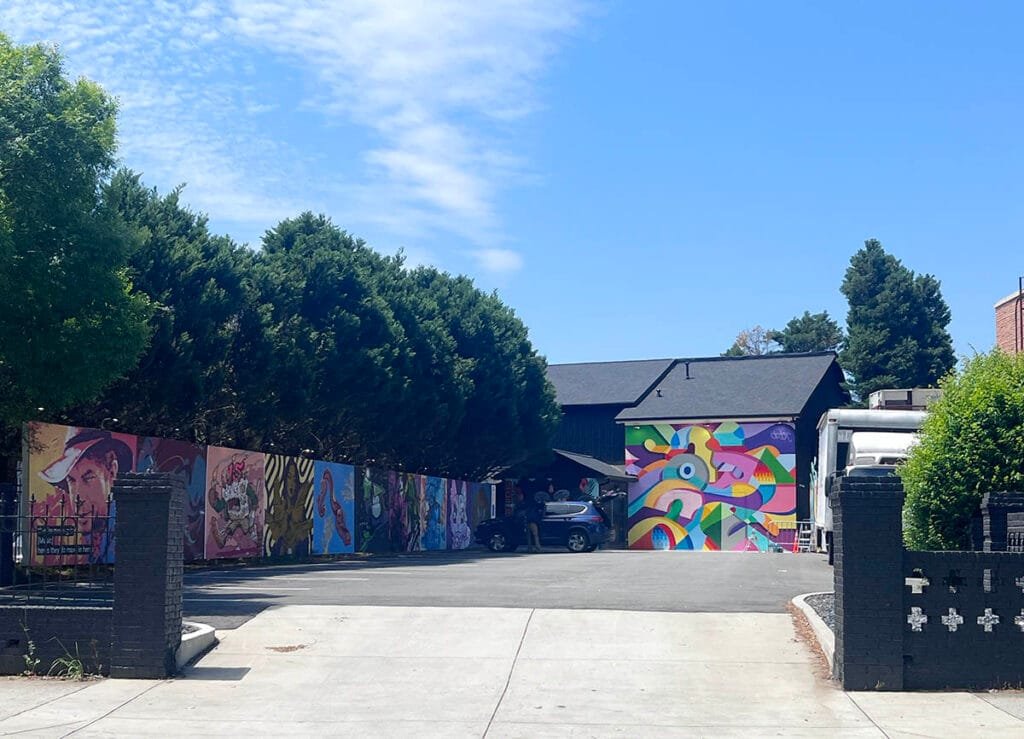 Murals in the parking lot of the ABV Gallery | atlantaandbeyond.com