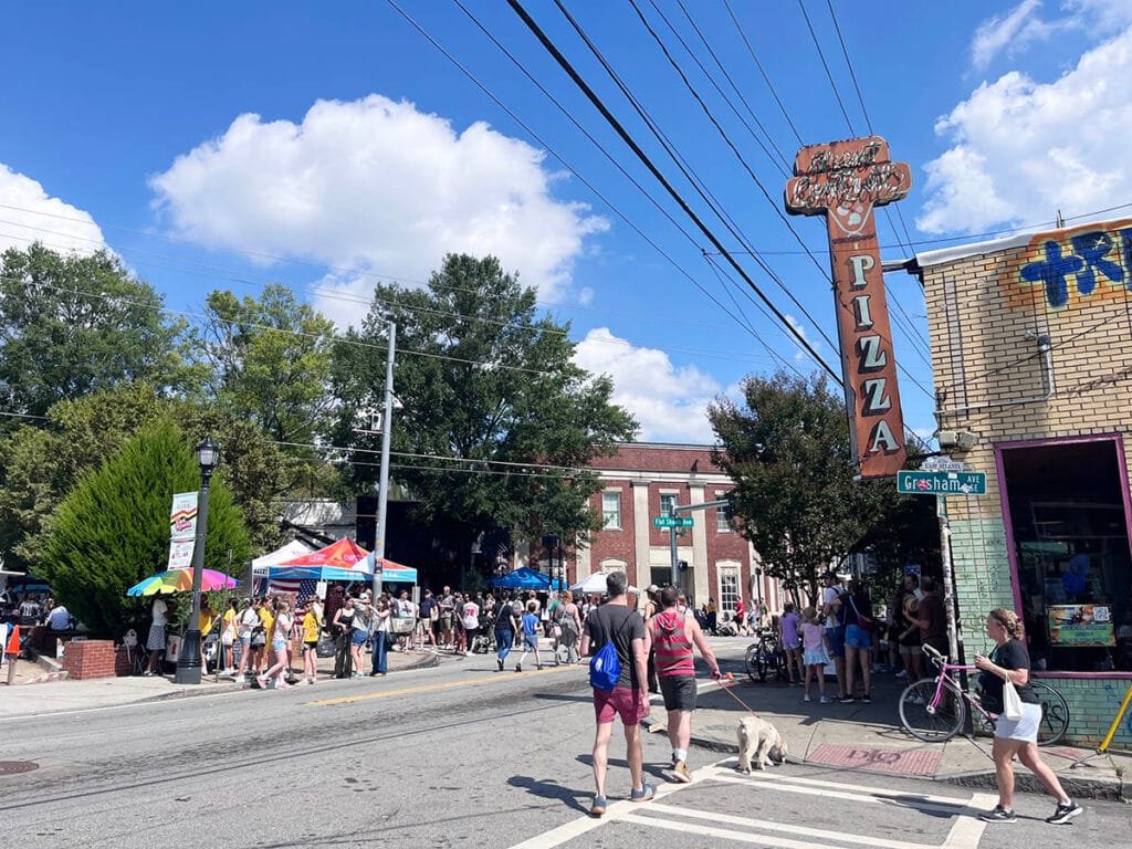 The East Atlanta Strut takes place every fall | atlantaandbeyond.com