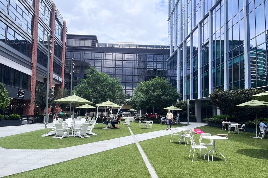 The Green at Phipps Plaza in Buckhead | atlantaandbeyond.com