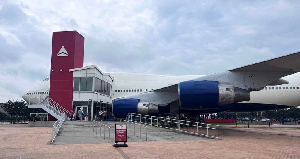The 747 Experience: Ship 6301 | atlantaandbeyond.com