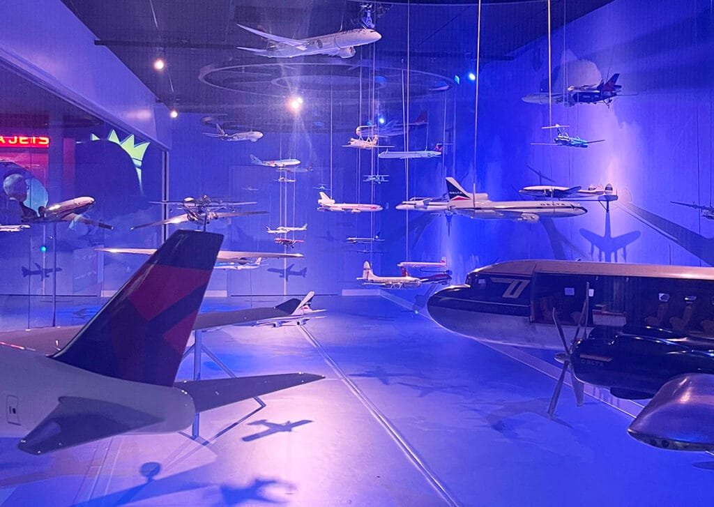 Delta in Motion | atlantaandbeyond.com